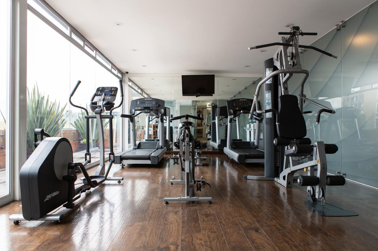 베스트 웨스턴 플러스 93 파크 호텔 보고타 외부 사진 A gym in a hotel